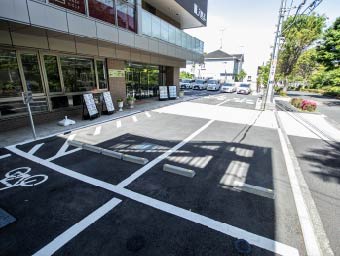 本店駐車場