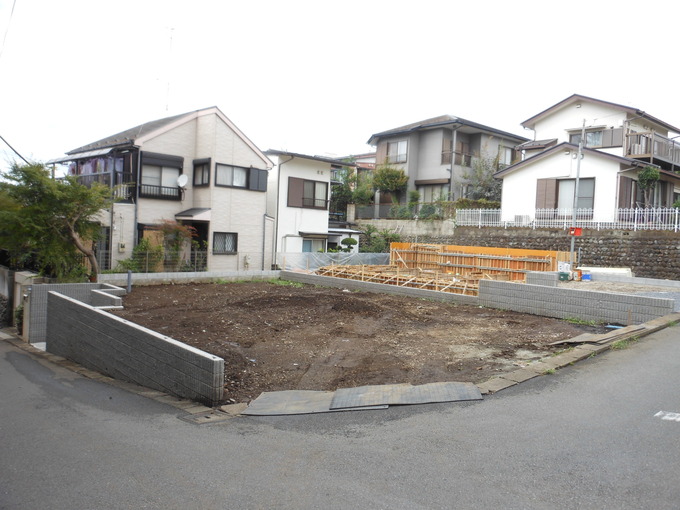 町田市旭町３丁目売地　２区画